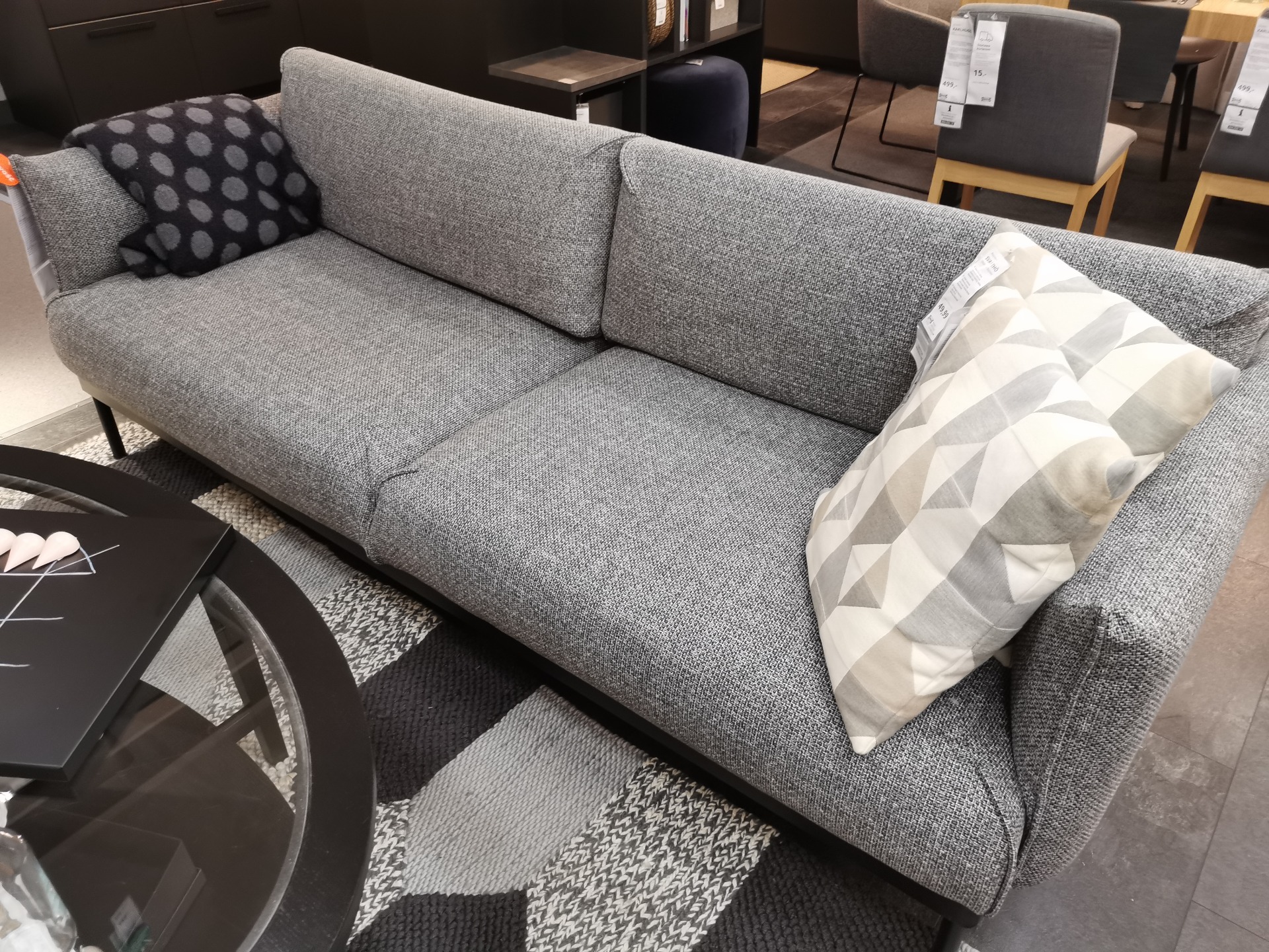 Sofakomfort på sitt beste ÄPPLARYD sofa fra IKEA